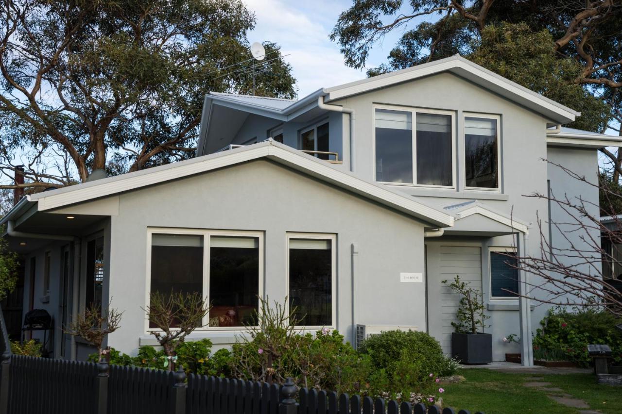 Cod Rock Point Holiday home *